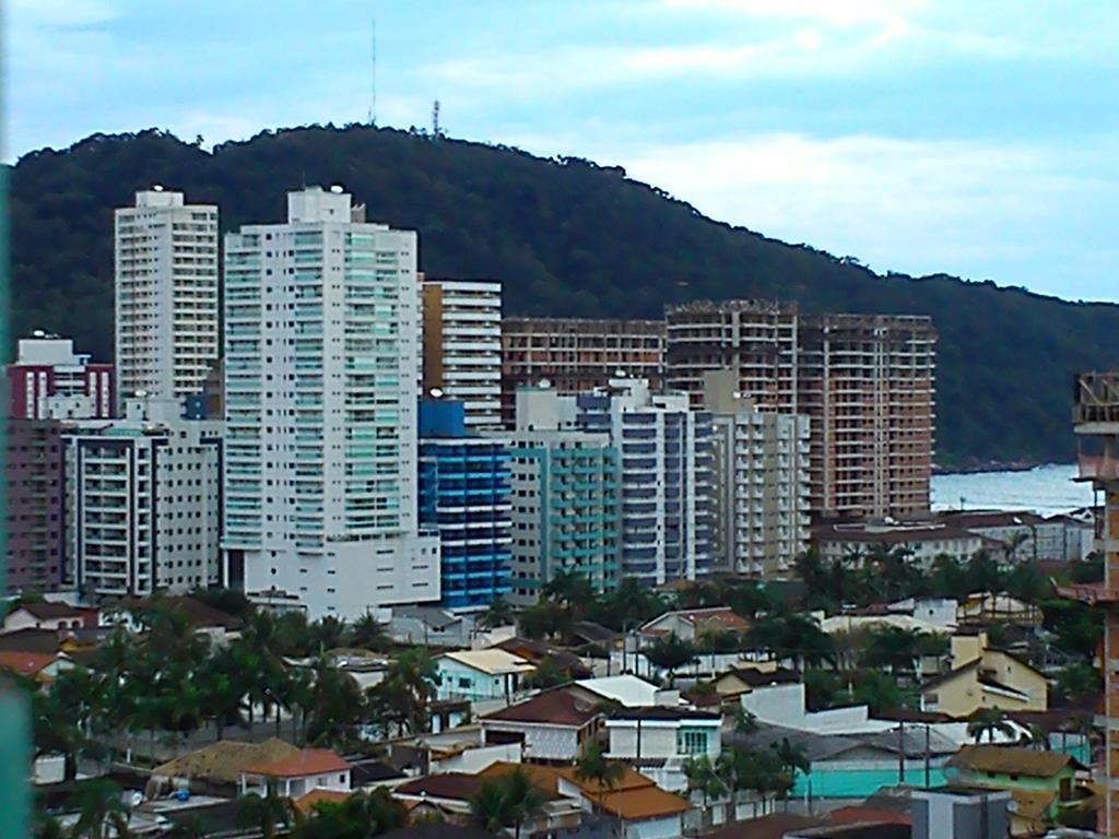 פראייה גראנדה Apartamento No Canto Do Forte, Wi-Fi, Estacionamento Gratuito E Churrasqueira מראה חיצוני תמונה
